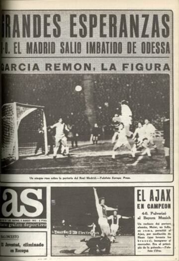 La explosión de García Remón. El partido de cuartos de la Copa de Europa ante el Dínamo de Kiev en Odessa será recordado por dos cosas: por la inédita indumentaria del Real Madrid, que vestía por segunda vez de rojo (ya lo hizo en Cardiff) y por la espectacular actuación de García Remón, que, con sus paradas, logró que el Madrid volviera con un 0-0 esperanzador. Sus estiradas, de palo palo, le valieron para ganarse el apodo de 'Gato de Odessa'.

