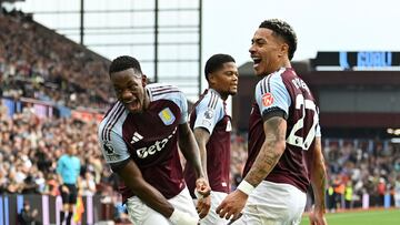 Noche de fiesta en Villa Park tras 41 años de espera