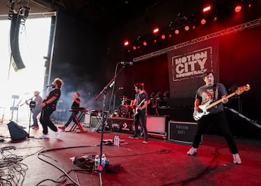 Tras una década sin lanzar álbumes desde Panic Stations (2015), la banda anunció en junio de 2025 su séptimo trabajo, ‘The Same Old Wasted Wonderful World’, previsto para el 19 de septiembre. Cuenta con colaboraciones de Patrick Stump (Fall Out Boy), Mat Kerekes (Citizen) y Deanna Belos (Sincere Engineer).