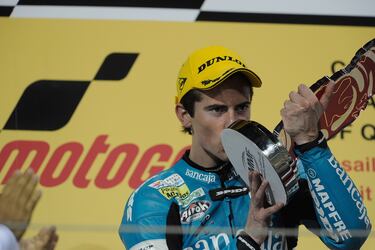 125cc fue la categoría en la que el alicantino compitió la mayor parte de su carrera mundialista y fue en ella donde se llevó su único título. Después de quedar tercero en 2009 y segundo en 2010, subió el escalón definitivo en 2011. Ahora es director deportivo del equipo Aspar.