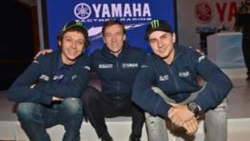 Jarvis acompañado de Rossi y Lorenzo.