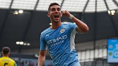 Ferran Torres: Barcelona in transfer talks with Manchester City