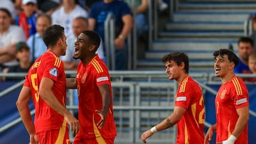 Cesar Tarrega celebra un gol.