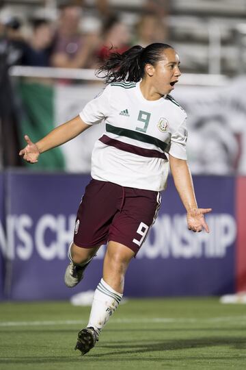 México le pasó por encima a la selección de Trinidad y Tobago y le anotó y ganó 4 goles por 1; Charlyn Corral se hizo presente en el marcador con 2 anotaciones.