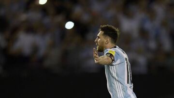 Messi, celebrando su gol con Argentina.
