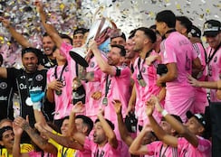 Campeones y leyendas