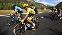 Alaphilippe perdió el amarillo por un avituallamiento ilegal