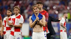 El jugador del Real Madrid y de Croacia, Luka Modric, se lamenta tras el empate final.