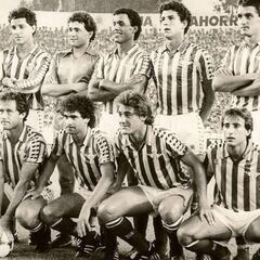 Gordillo debuta en el Madrid y posa con el Betis