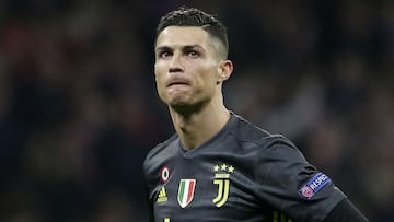 De Laurentiis aims jibe at Juventus and Ronaldo