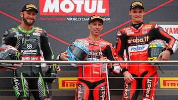 Melandri sorprende y comienza con victoria en Phillip Island