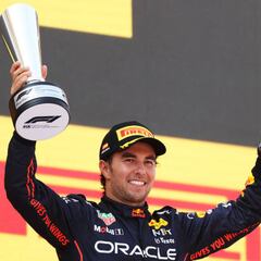 Checo Pérez no se rebela a Red Bull y termina segundo en España