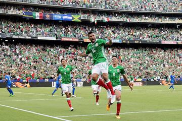 Estas son las mejores imágenes del duelo entre el tricolor y la Selecta celebrado en San Diego, y que marcó el debut de los de Osorio en el torneo de Concacaf.