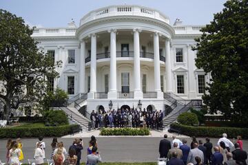 Por primera ocasión desde 2017 un equipo campeón de la NFL visitó la Casa Blanca para reunirse con el presidente.