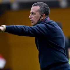 Guillermo Sanguinetti deja de ser entrenador de Bucaramanga