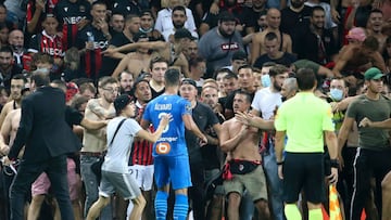 &Aacute;lvaro Gonz&aacute;lez se enfrenta a los ultras del OGC Nice.