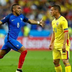 Payet salva el estreno de Francia