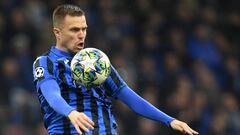 Soccer Football - Champions League - Group C - Atalanta v Manchester City - San Siro, Milan, Italy - November 6, 2019  Atalanta&#039;s Josip Ilicic in action            REUTERS/Daniele Mascolo