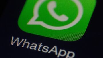 El truco de WhatsApp para leer los mensajes sin abrir el chat y no mostrarse en línea