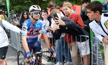 06/09/24 VUELTA CICLISTA A ESPAÑA
ETAPA 19 LOGROÑO - ALTO DE MONCALVILLO
CONTROL DE FIRMAS
MIKEL LANDA