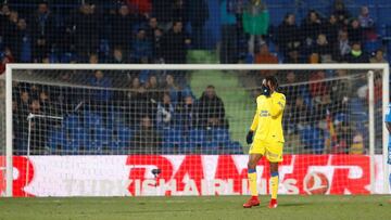 El centrocampista francés de la UD Las Palmas Loic Remy durante el partido de la decimoséptima jornada de Liga en Primera División que Getafe CF y UD Las Palmas.