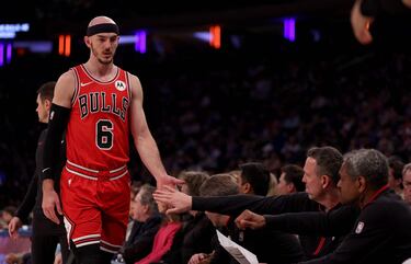 Are the Bulls eliminated if they lose against the Heat in the play-in game?