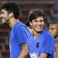 Riqui Puig cumple 20 años pidiendo jugar más minutos