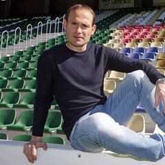 Nino: “Mi primera idea es seguir en el Elche”