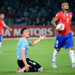 Chile 1x1: Isla, Vidal y Valdivia empujaron a La Roja a semis