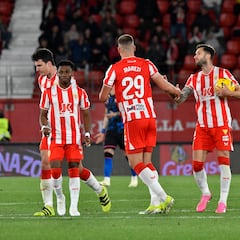 Marezi pide sitio y el Almería valora su cesión