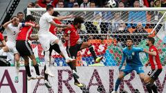 Uruguay celebra en la agonía ante Egipto en el estreno