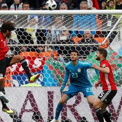 Uruguay celebra en la agonía ante Egipto en el estreno