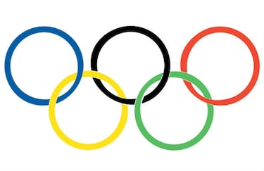 Diseñado por Pierre de Coubertin en 1913, el logotipo de los juegos olímpicos consiste en 5 anillos que representan cada continente habitado del mundo, destacando la inclusividad del evento deportivo. 