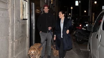 Tamara Falcó e Íñigo Onieva pasean junto a sus dos mascotas, a 7 de marzo de 2023, en Madrid (España)
PERROS;MASCOTAS;CALLE;PASEO
Óscar Ortiz / Europa Press
  (Foto de ARCHIVO)
08/03/2023