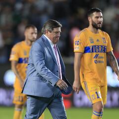 Miguel Herrera, cara a cara de nuevo con los “viejitos” de Tigres
