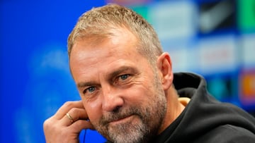 El entrenador del FC Barcelona, Hansi Flick, en rueda de prensa.