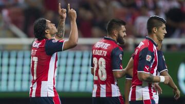 Chivas avanzó en Copa MX y habrá Clásico Nacional en semifinales