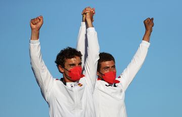 Jordi Xammar y Nico Rodríguez en la ceremonia de entrega de medallas.