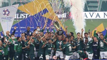 Palmeiras quedó campeón del campeonato Paulista tras vencer a Corinthians desde la tanda de penales. Víctor Cantillo jugó, pero erró penal. Ángulo campeón