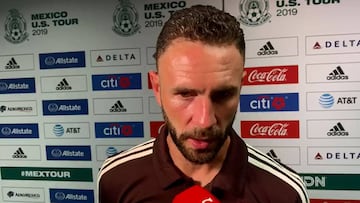 Layún: "El equipo no trabajó tan mal como marca el resultado"