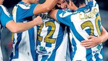 <b>ALEGRÍA. </b>Además de goles, los jugadores de la Real podrán celebrar la salida de la Ley Concursal.