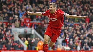 El caso más destacado.Tras 18 temporadas en el Liverpool, el que para muchos es el jugador más importante de la historia de Anfield se retiró con una Champions, una UEFA, dos FA Cups, dos Supercopas de Europa, dos Supercopas de Inglaterra y tres Copas de 