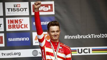 Norsgaard (Movistar), fractura de tibia por el golpe de un coche