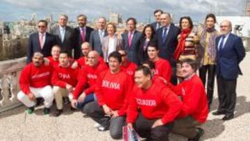 Foto de familia en la presentación del VI Mundialito de la Integración.
