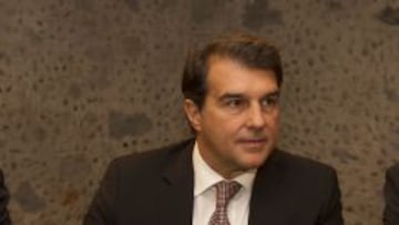 Laporta: &quot;La FIFA ha sido demasiado estricta con el Bar&ccedil;a&quot;