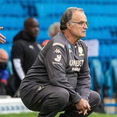 El Leeds de Bielsa golea y se acerca a la Premier