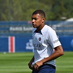 Mbappé, baja para el debut del PSG