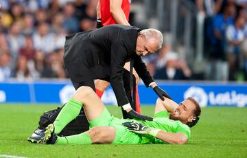 Oblak es atendido por el equipo médico. 