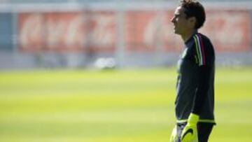 Ochoa pelea un puesto titular con Talavera y Muñoz.