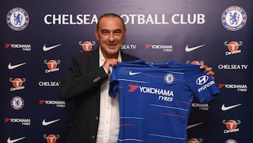 Sarri: Chelsea appoint former Napoli boss to replace Conte